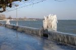 2012-02-04_15_nyon_lac_glace_bise.jpg