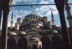 Juste  ct de l'Eglise Byzantine, la Mosque Bleue ...